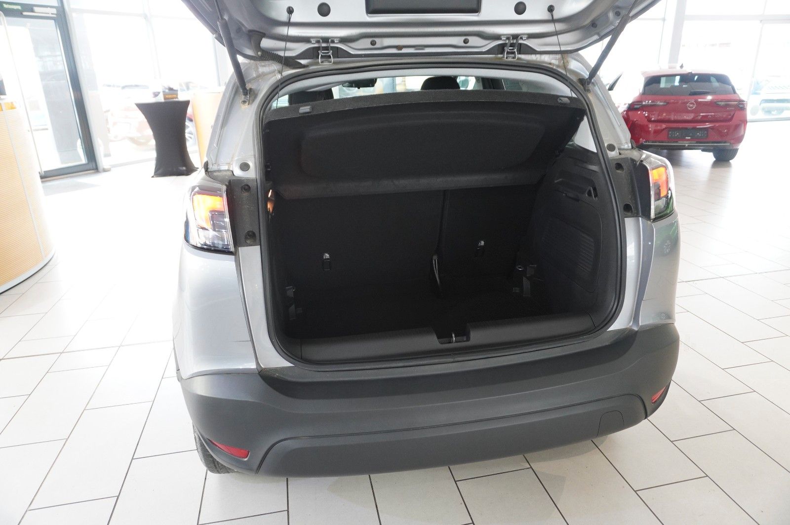 Fahrzeugabbildung Opel Crossland (X) 1.2 EDITION NAVI/LED/KAMERA/TEMP.