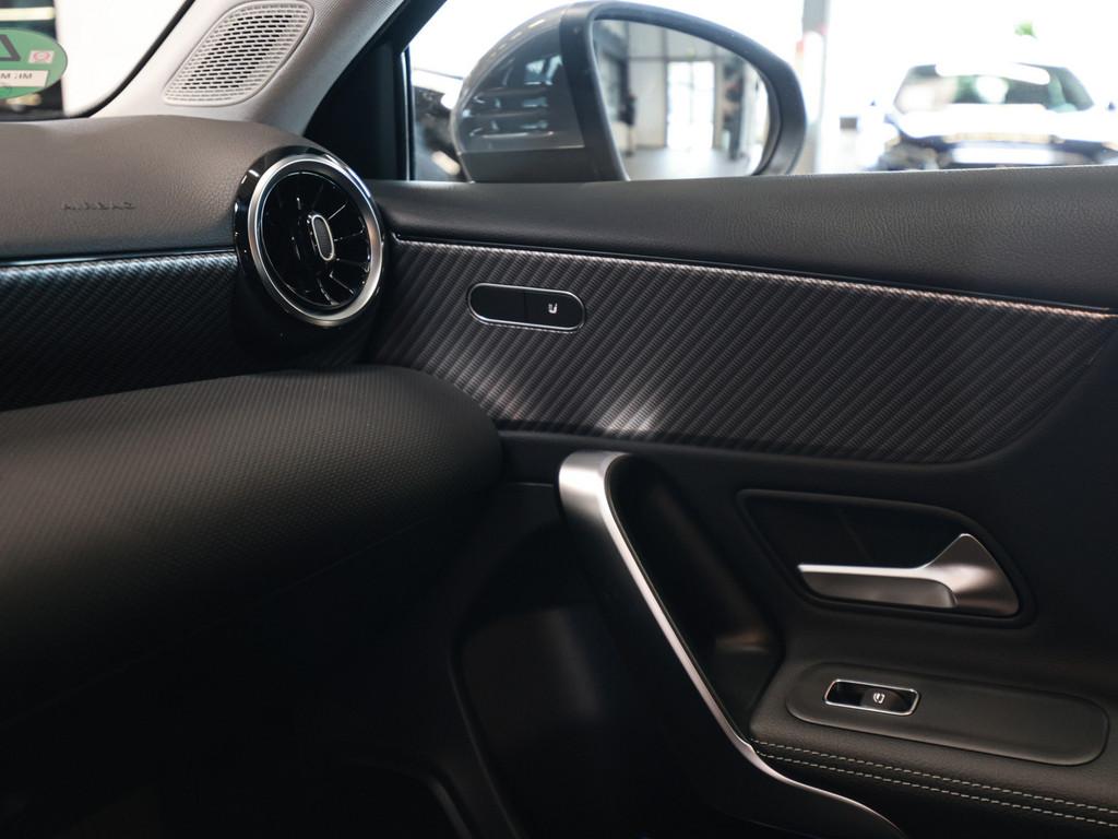 Mercedes-Benz A 250 4M Progressive Line AHK LED Kamera Spurh.-