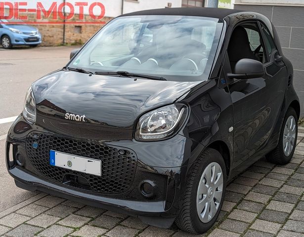 Smart ForTwo Coupé 60kW EQ Schwarz Schnellladen