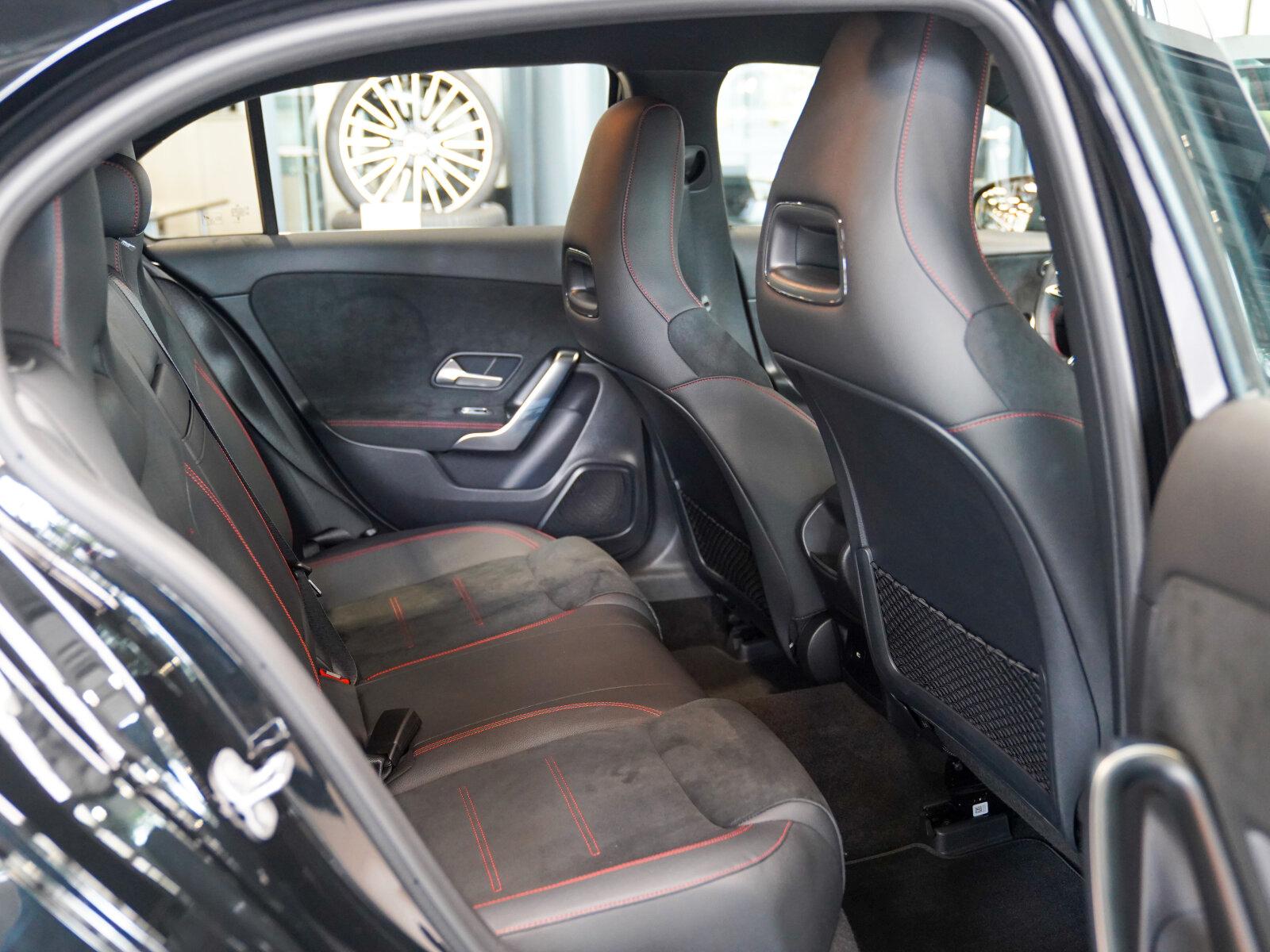 Mercedes-Benz A-Class AMG Line CarPlay Rückfahrkamera, миниатюра 11