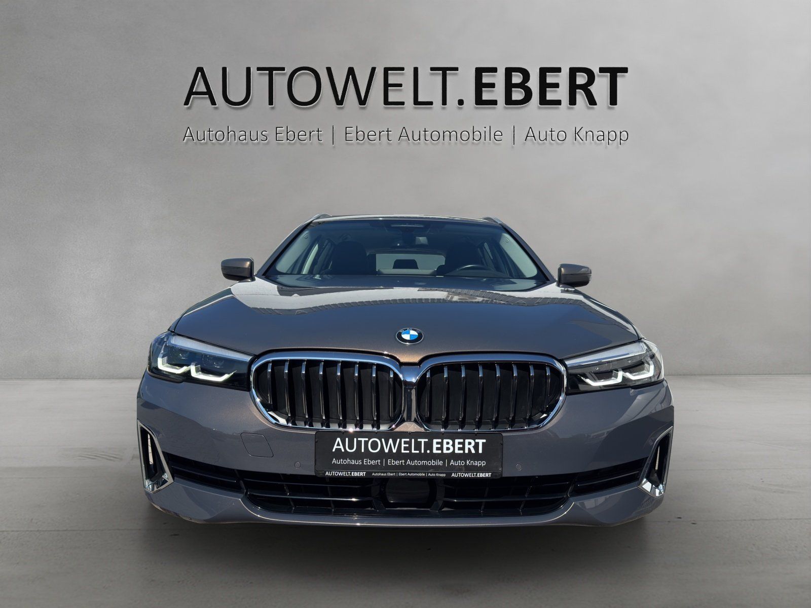 Fahrzeugabbildung BMW 530 d xDrive Luxury Line/KAMERA/ACC/HUD/H&K/
