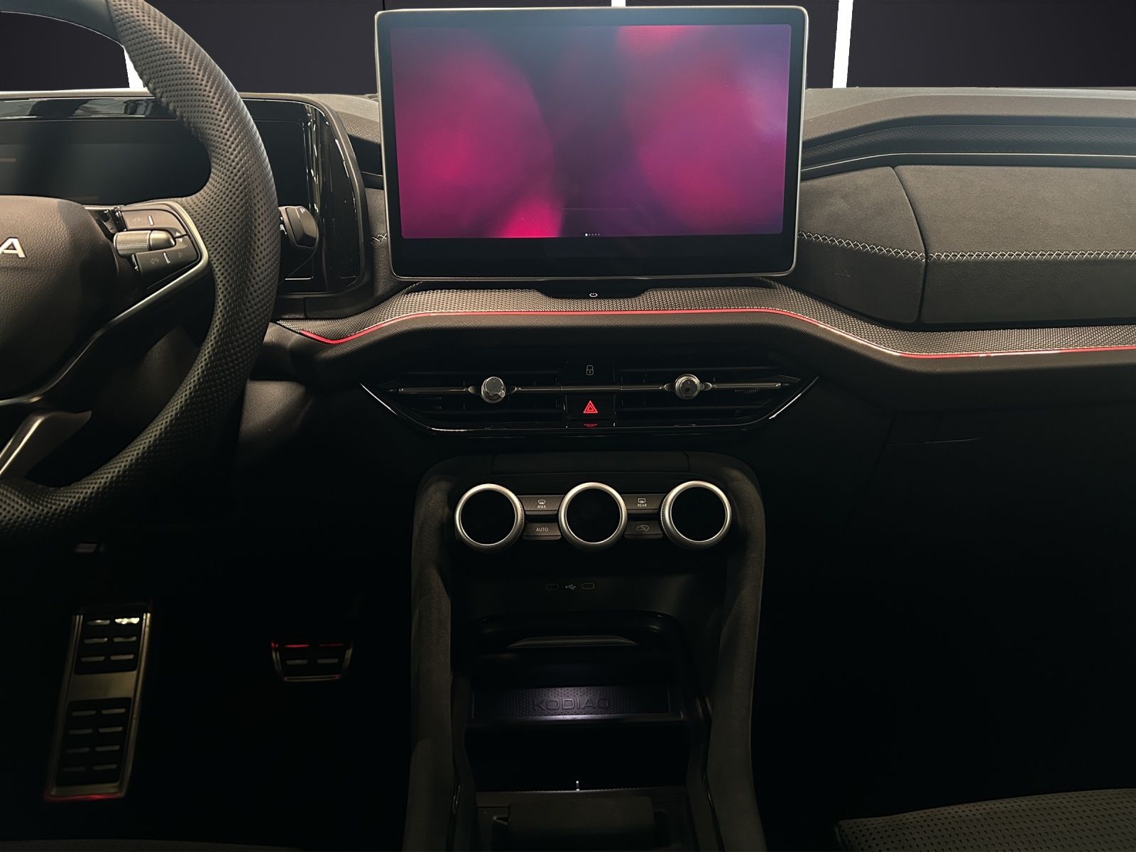 Fahrzeugabbildung SKODA Kodiaq 2.0 TDI 142 kW 4x4 Sportline AHZV MATRIX