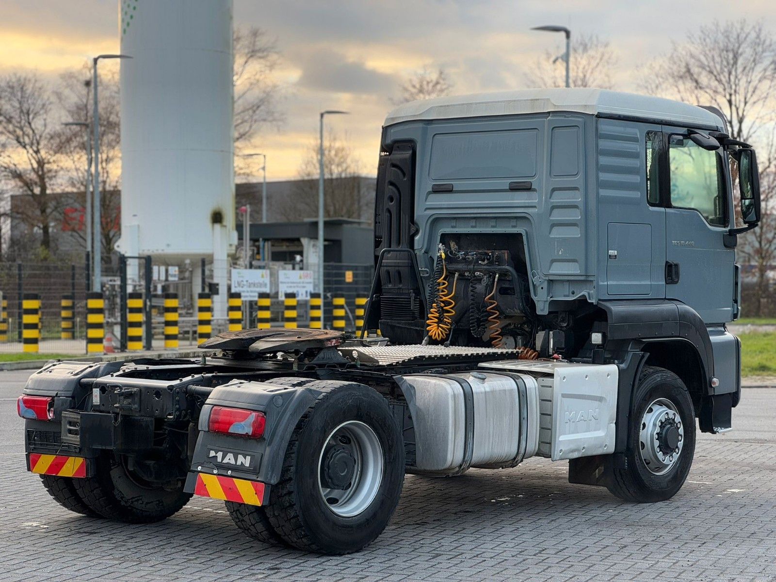 Fahrzeugabbildung MAN TGS 18.440 4x4H Kipphydraulik BLS