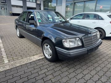 Mercedes E 280 - 2