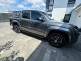 Volkswagen Amarok Aventura 3.0 AHK Hardtop - VW Amarok von privat