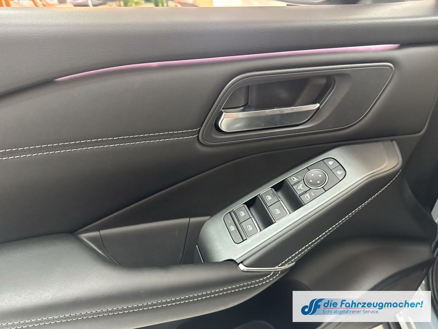 Fahrzeugabbildung Nissan Qashqai N-Connecta Navi 360 Kamera LED Apple Car