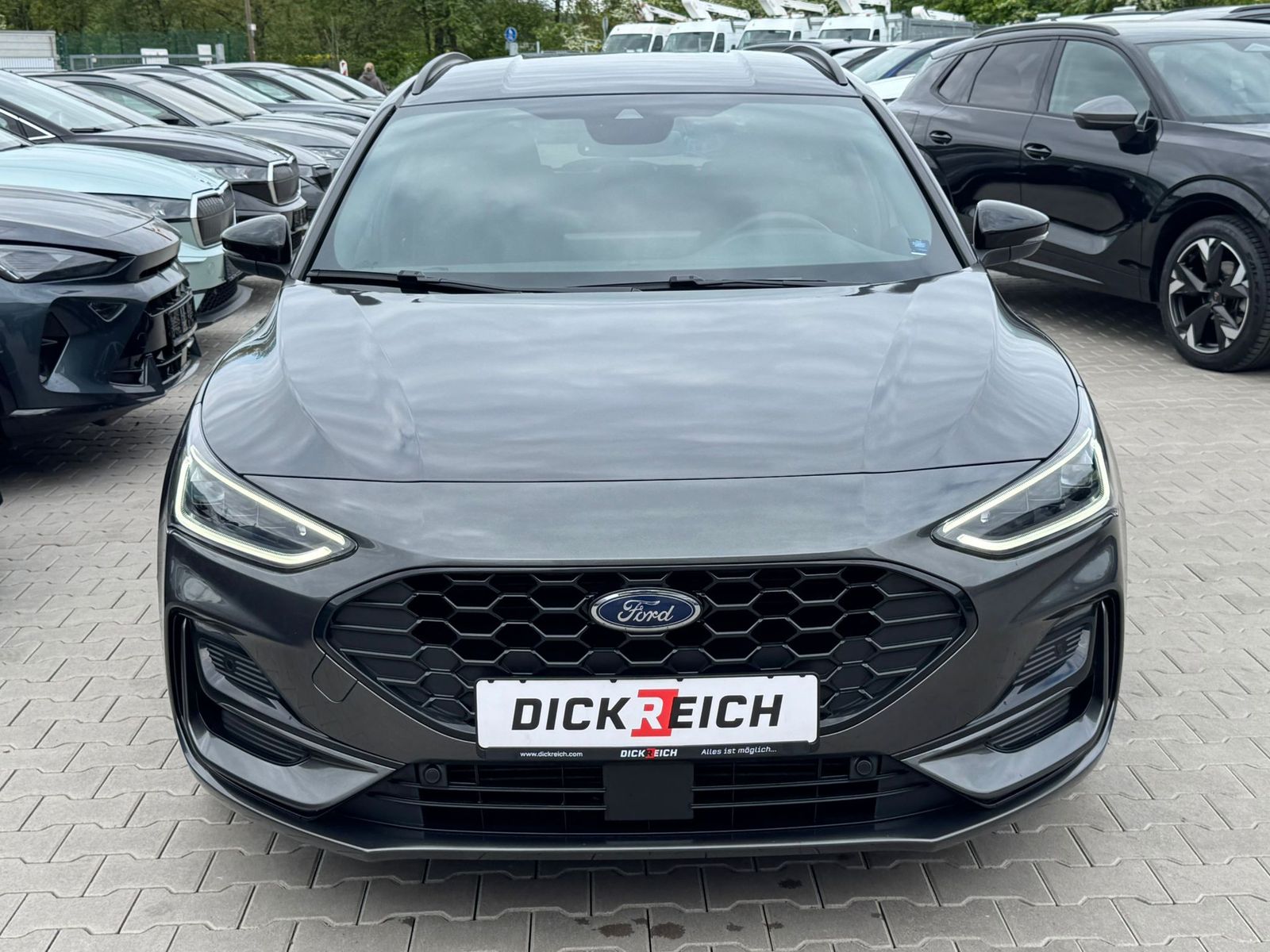 Fahrzeugabbildung Ford Focus 1.0 ST-Line X MATRIX*B&amp;O*ACC*KAM*APP*LHZ