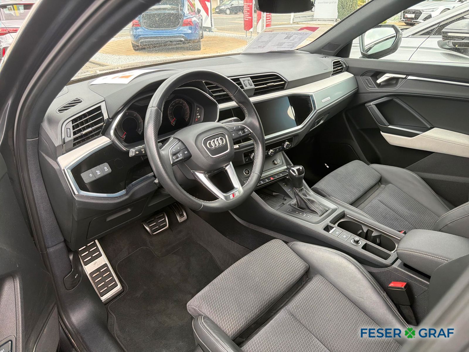 Audi Q3 Sportback 40 TDI qu 2x S line PANO MATRIX SON foto 9