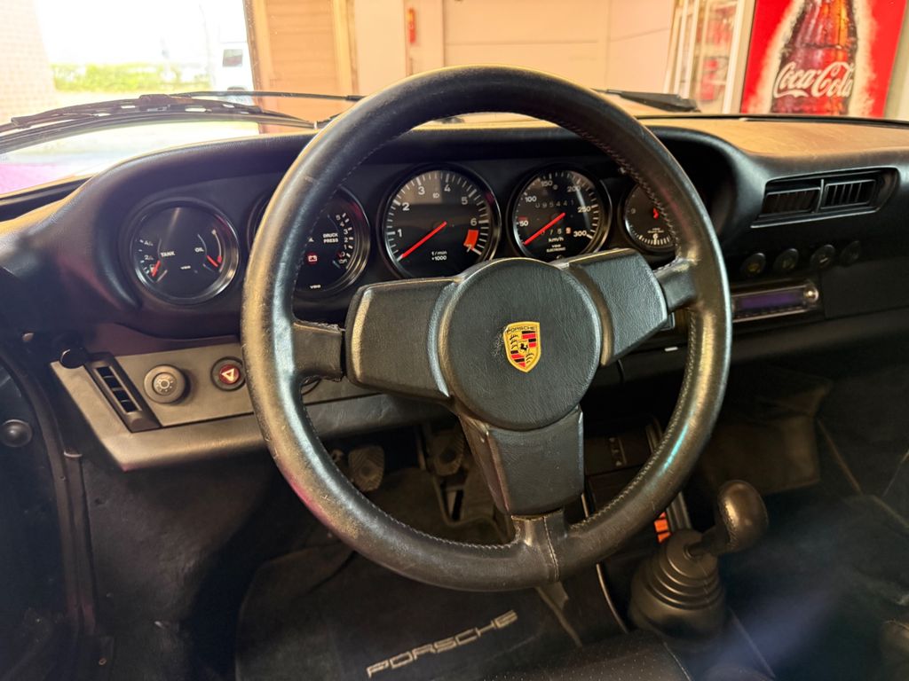 PORSCHE 911 Carrera Letzte Reihe KEIN US Modell PORSCHE 911 Carrera Letzte Reihe KEIN US Modell
