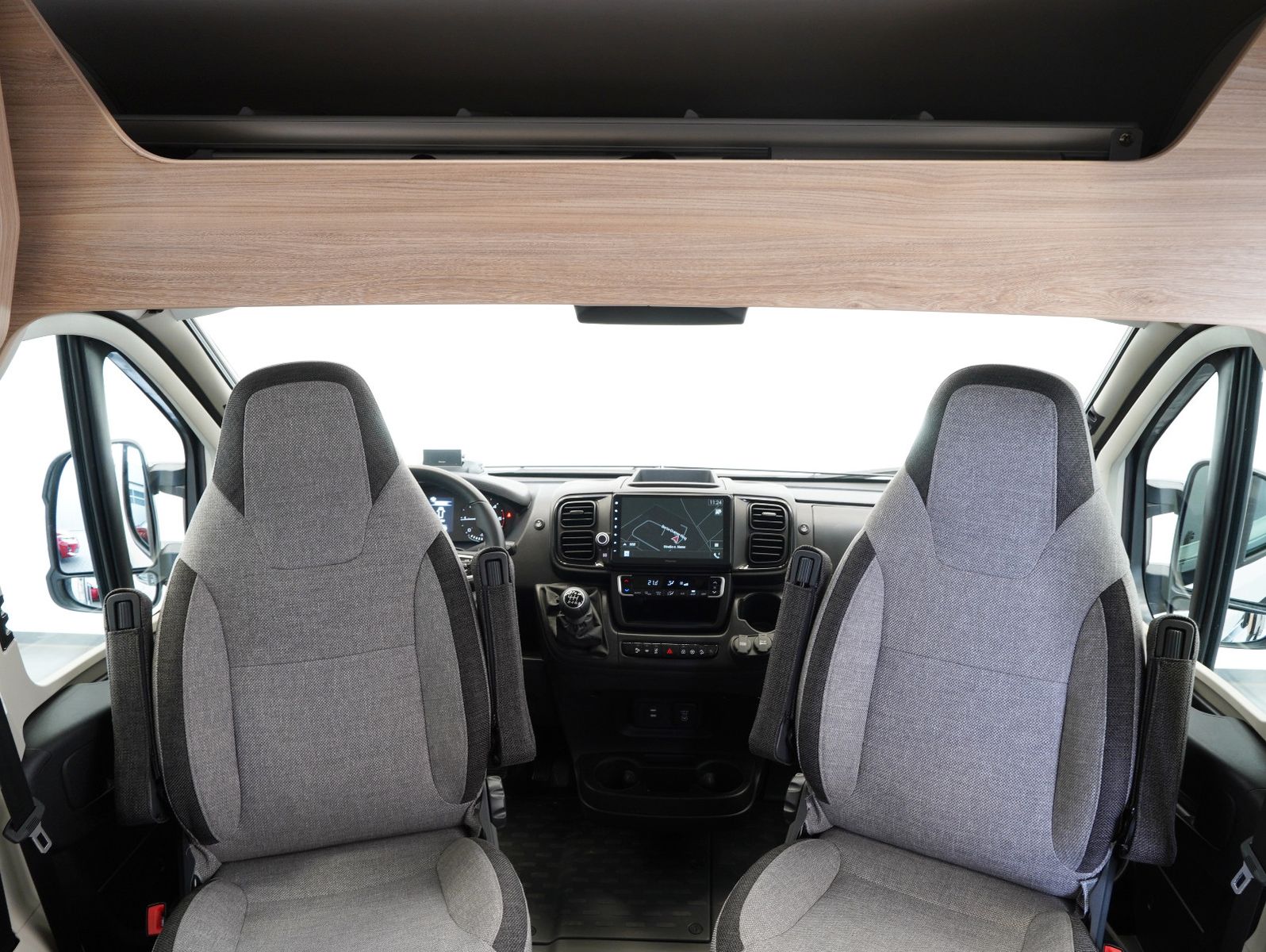 Fahrzeugabbildung Knaus BOXLIFE PRO / 540 ROAD Aufstelldach/Markise