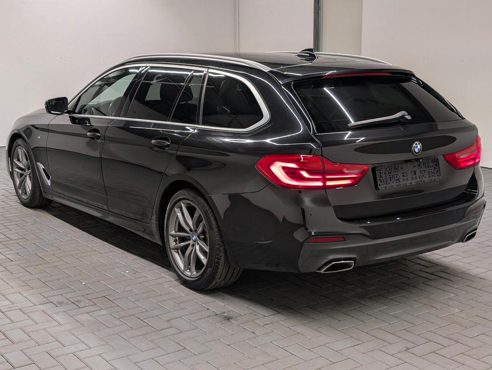 BMW 530d Touring M-Sport LED/AHK/Leder/360°Kam/HUD