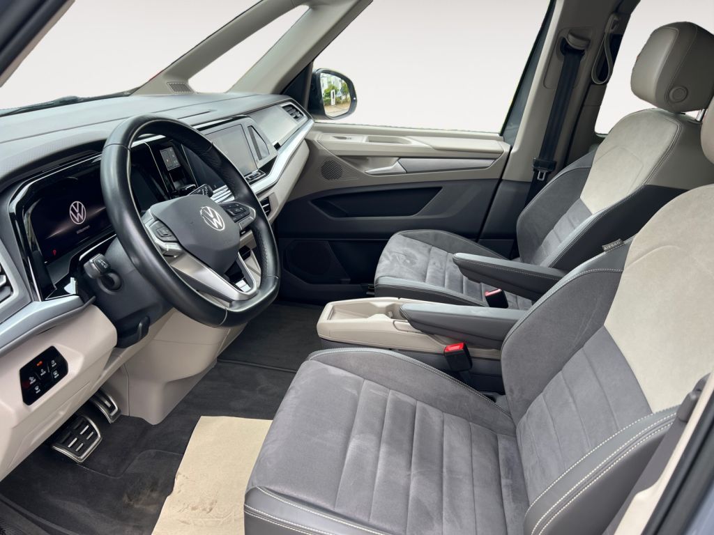 Fahrzeugabbildung Volkswagen Multivan 2,0 TDI LÜ Life iQ.Light Multitisch