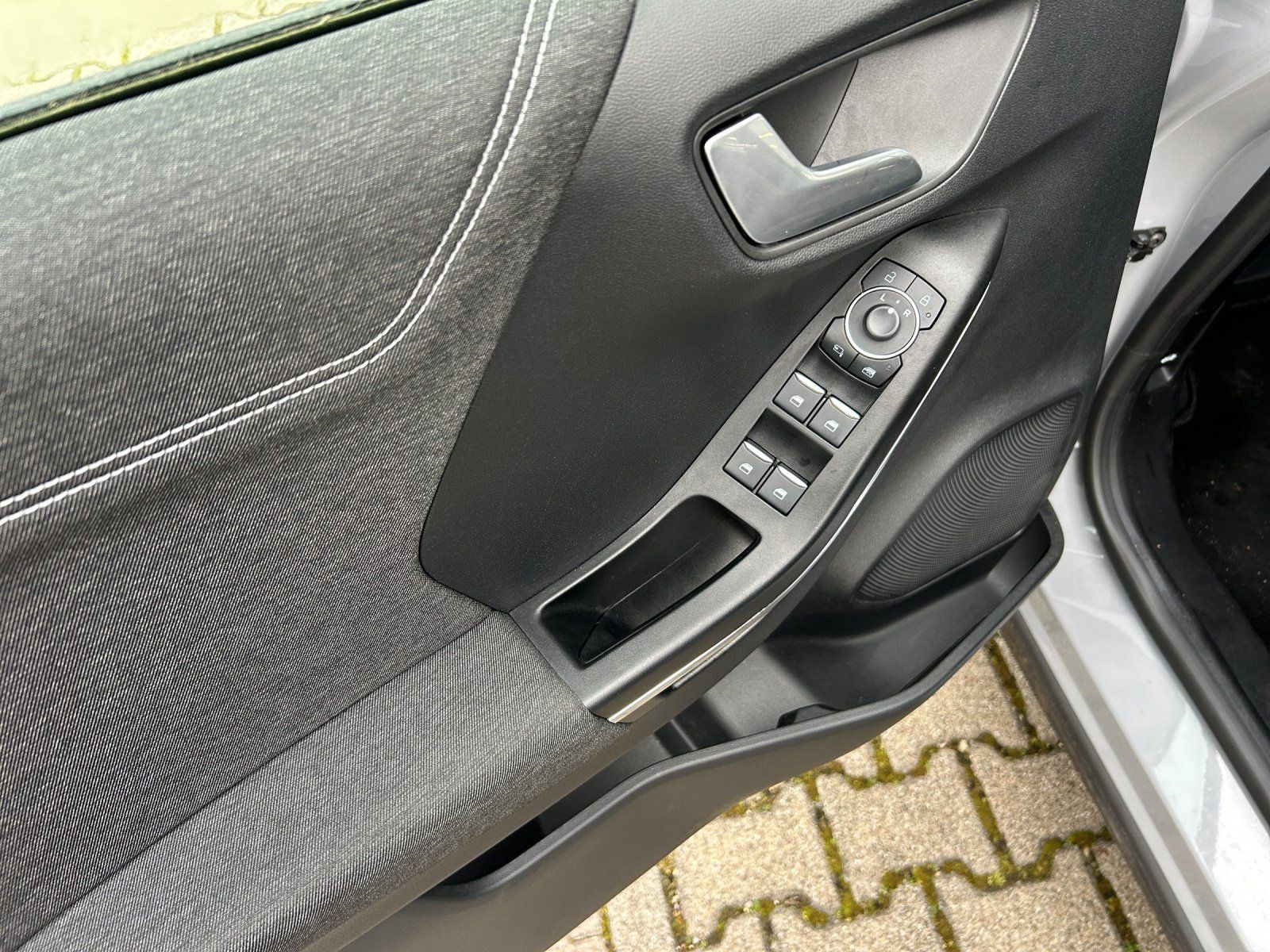 Fahrzeugabbildung Ford Puma Titanium