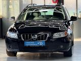 Volvo V70 Kombi Kinetic AWD Automatik Allrad  Ahk - gebrauchte Volvo V70 aus dem Jahr 2013