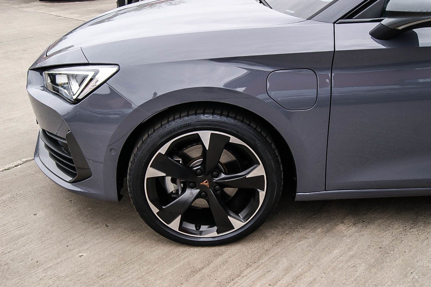 Fahrzeugabbildung CUPRA Leon Sportstourer e-Hybrid PANORAMA CARPLAY ACC