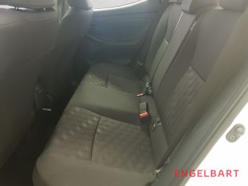 Toyota Yaris - 12