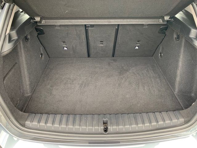 Fahrzeugabbildung BMW 120 i Luxury+Sportautom.+LED+Navi+Head-Up+DAB