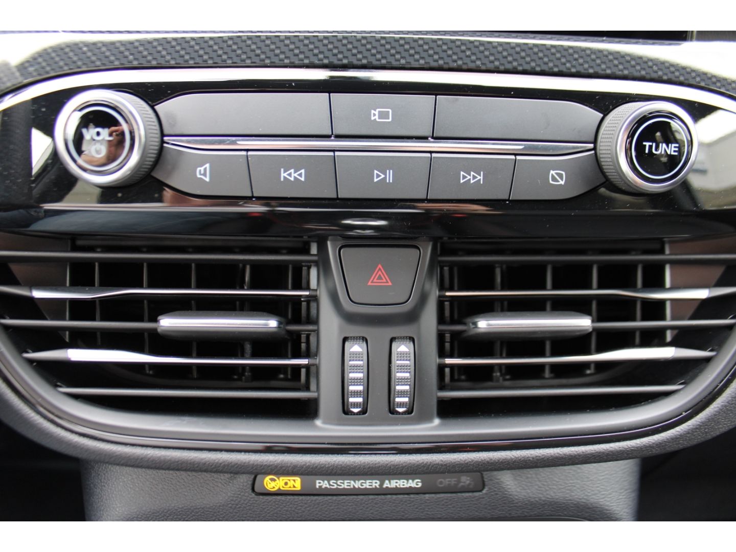 FORD Kuga 1.5 EcoBoost ST-Line ACC LED HeadUp AHK TWA - Image 27