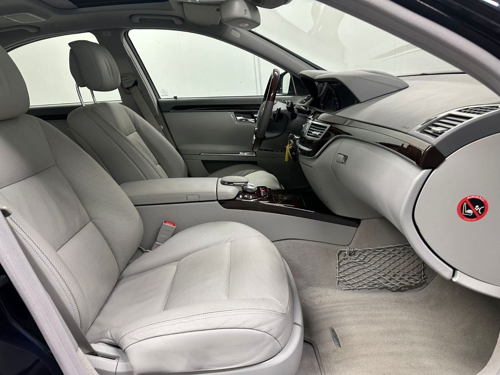 Fahrzeugabbildung Mercedes-Benz S 500 4MATIC *2.Hand*DISTRO*SCHIEBED*SITZKLIMA