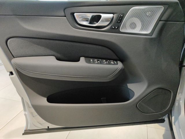 VOLVO XC 60 (Bild 16 von Array)