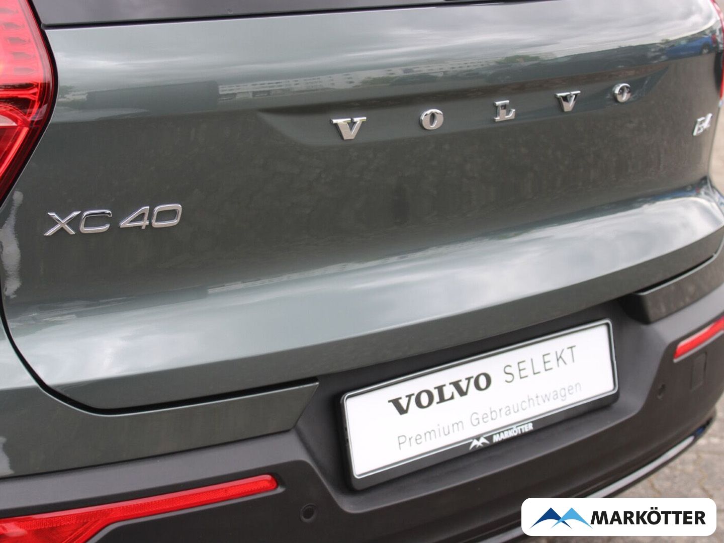 Volvo XC40 B4 Plus Dark Pixel-LED/360/H&K/LHZ/FSHZ/19' foto 5