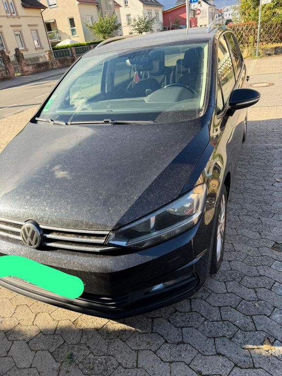 Image of Volkswagen Touran