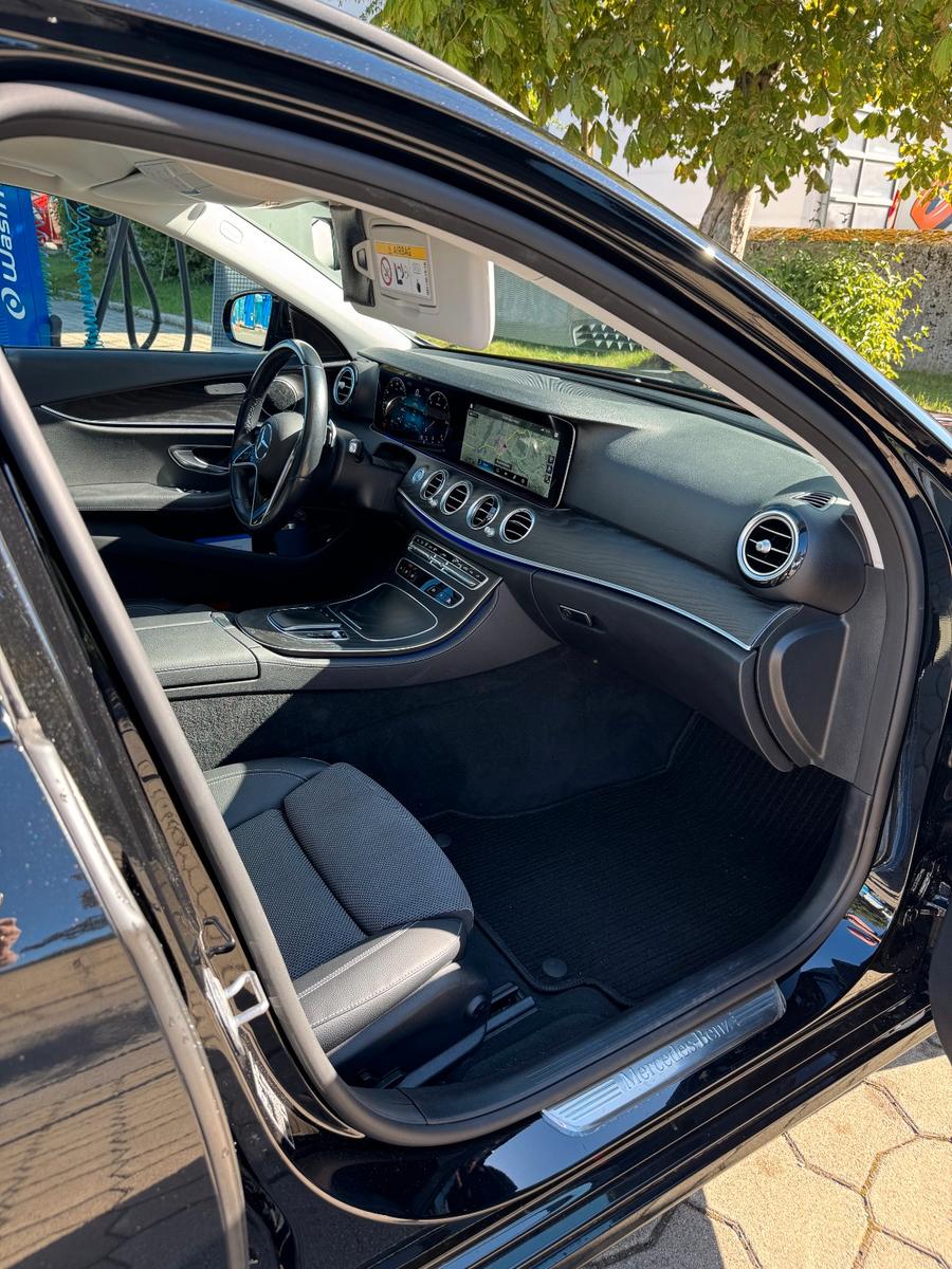 Mercedes-Benz E 220 d 4MATIC T Autom.