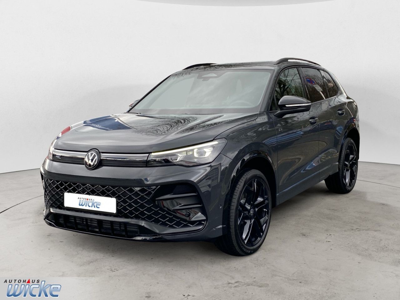 Volkswagen Tiguan 2.0 TDI R-Line NAVI LED KLIMA AHK PANO 20 foto 2