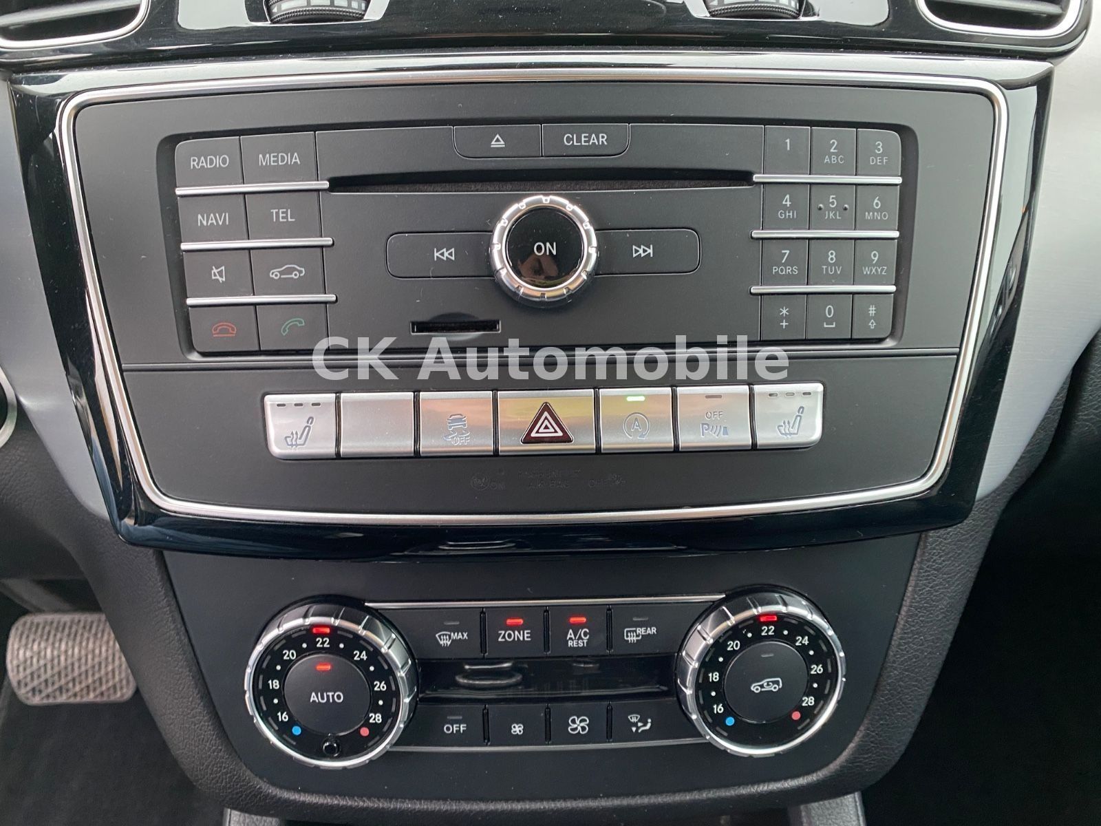 Fahrzeugabbildung Mercedes-Benz GLE 350d 4Matic/Navi/Rückfahrkamera/Tempomat