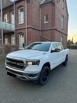 Dodge RAM Crew Cab. 12zoll Display Big Horn - Dodge RAM Gebrauchtwagen in Mönchengladbach