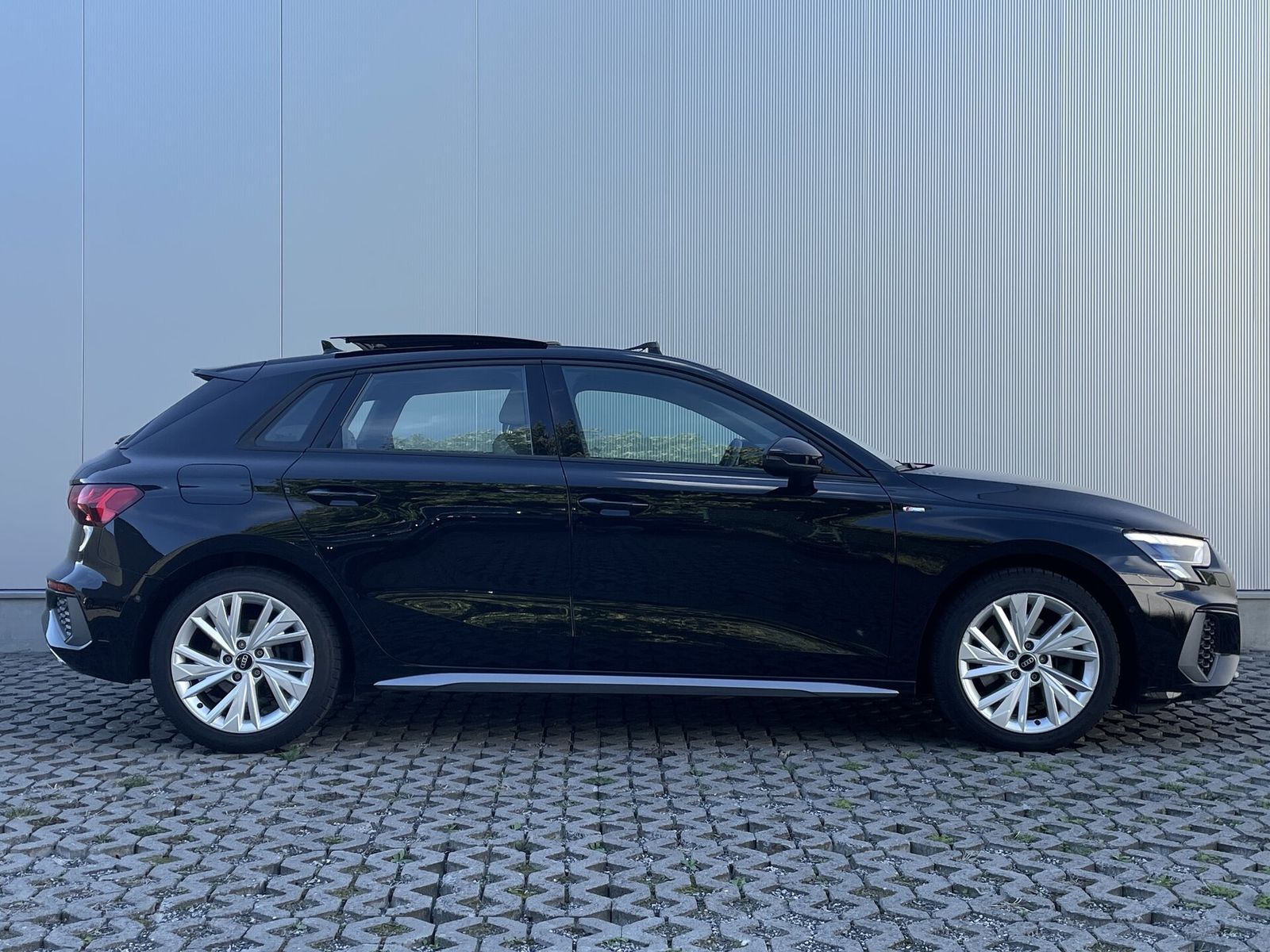Audi A3 40 TDI Quattro Sportback S-Line ACC SUNROOF 1 imagem 3