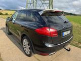 Porsche Cayenne Platinum Edition mit Bose Surround, AHK - Porsche Gebrauchtwagen in Gießen