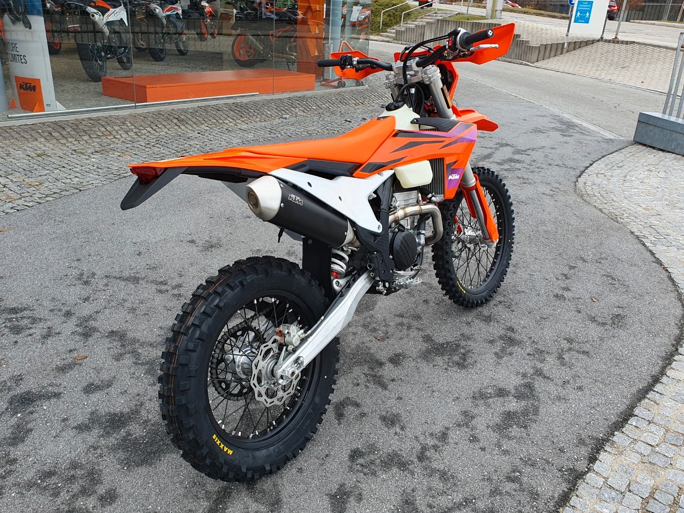 Fahrzeugabbildung KTM 350 EXC-F 350 Modell 2024