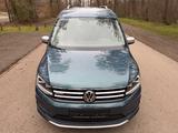 Volkswagen Caddy PKW Alltrack BMT Navi TÜV Neu - : Grün