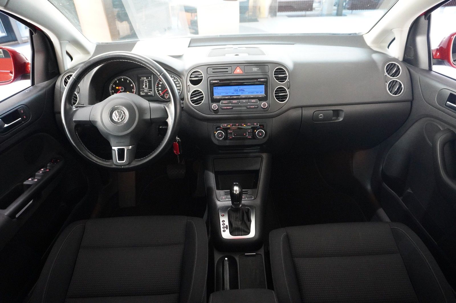 Fahrzeugabbildung Volkswagen Golf Plus VI TEAM 1.4 TSI DSG KLIMA/PDC/NEBEL/SH