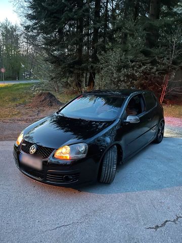 Volkswagen Golf 5 GTI