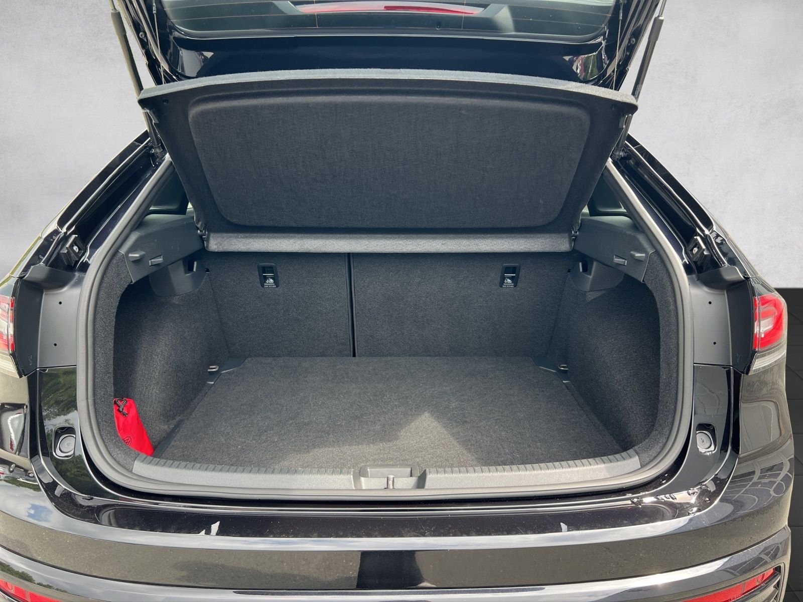 Taigo R-Line 1.5 TSI DSG*IQ.Light*ACC*Navi*Klima