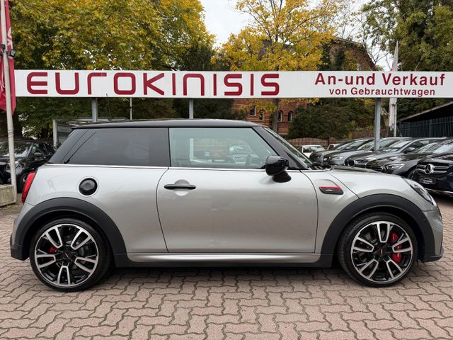 MINI JohnCooperWorks Trim Aut*LEDER*e.SD*HuD*H/K*KAM
