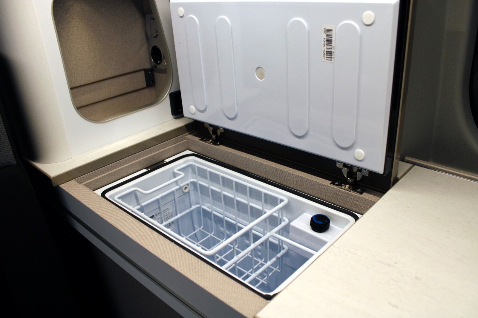 Fahrzeugabbildung Bürstner Ford COPA Attractive L1 Titanium MARKISE