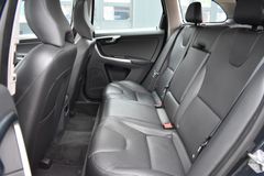 Fahrzeugabbildung Volvo XC60 D5 AWD Autom. Summum*STDHZG*PANO*ACC*AHK