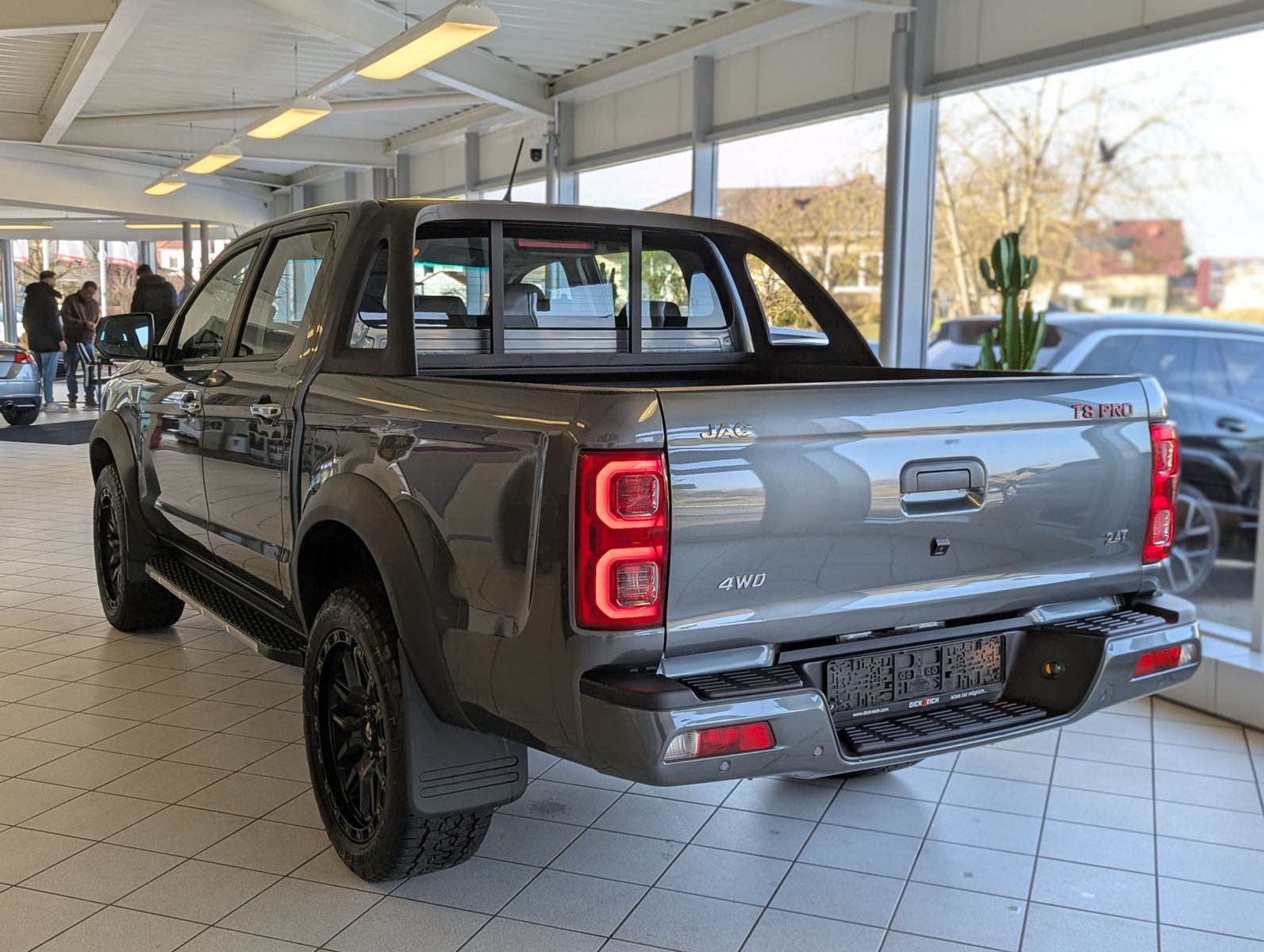 JAC 8 Pro 2,4 T Pick-Up 4WD Allrad 360° TEMP Leder - Image 5