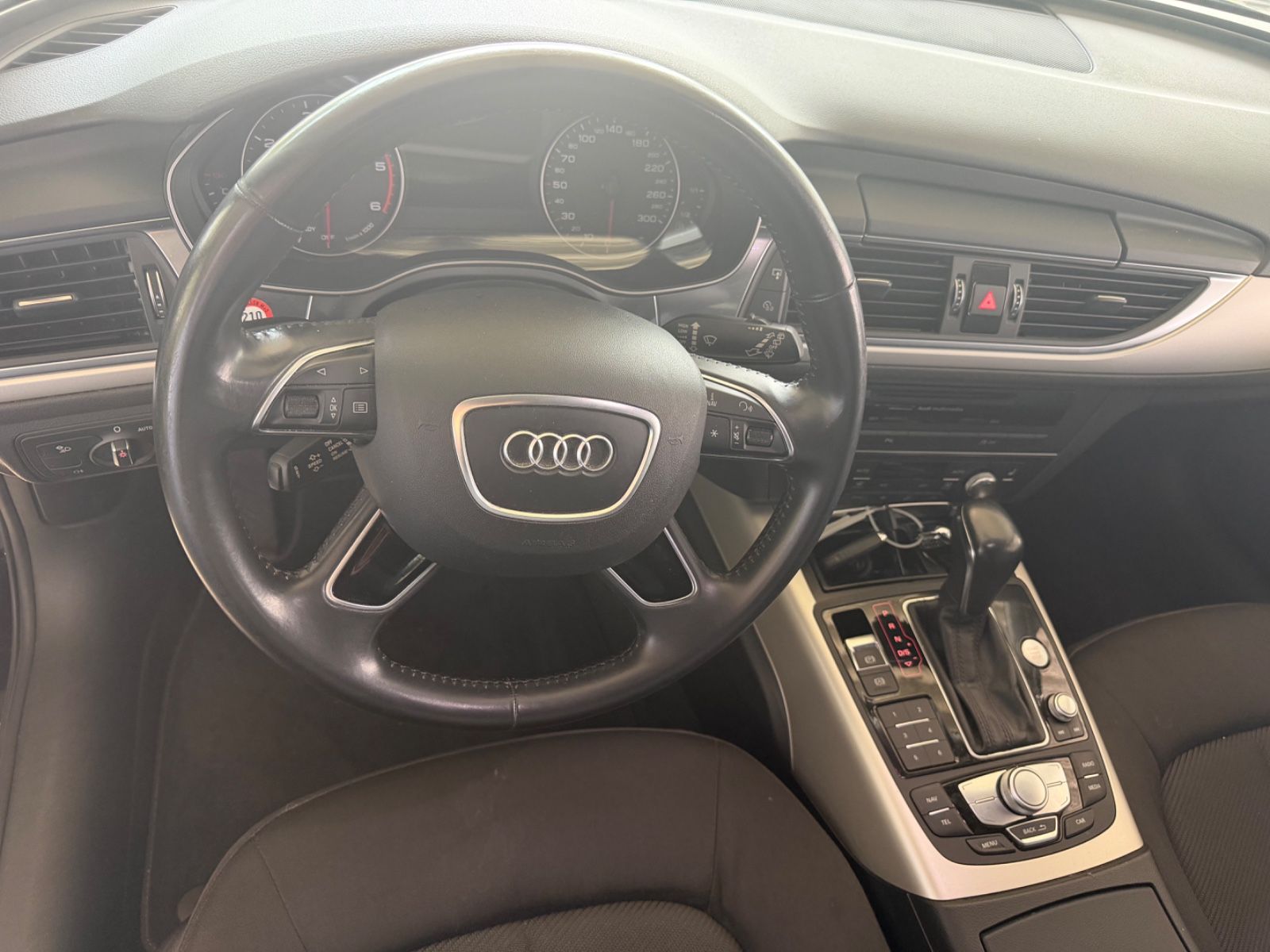 Fahrzeugabbildung Audi A6 Avant 2.0 TDI ultra