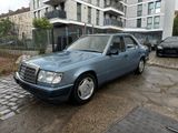 Mercedes-Benz 230E W124 Automatik*Schiebedach*Scheunenfund* - Mercedes-Benz 230: W124 230e
