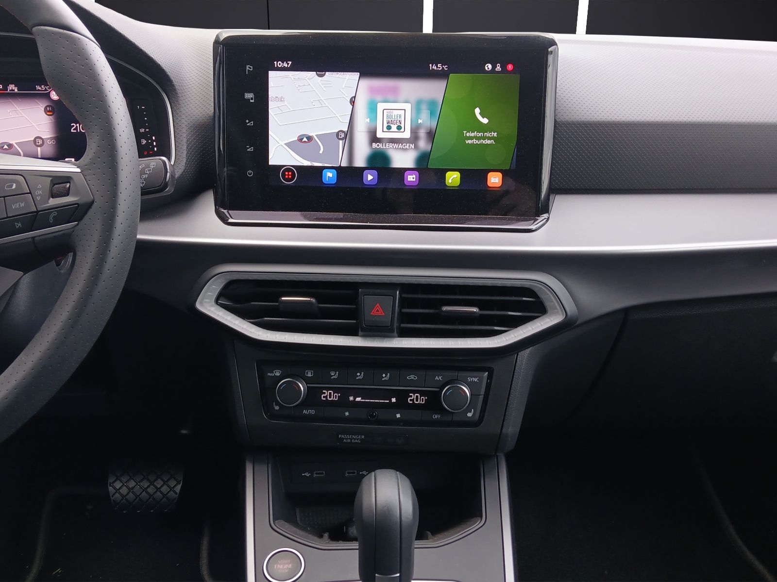 Fahrzeugabbildung SEAT Arona TSI FR Black Edition DSG LED Navi AID ACC