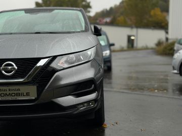 Nissan Qashqai *SHZ*LED*GRA* PDC* MFL* Winterpaket*