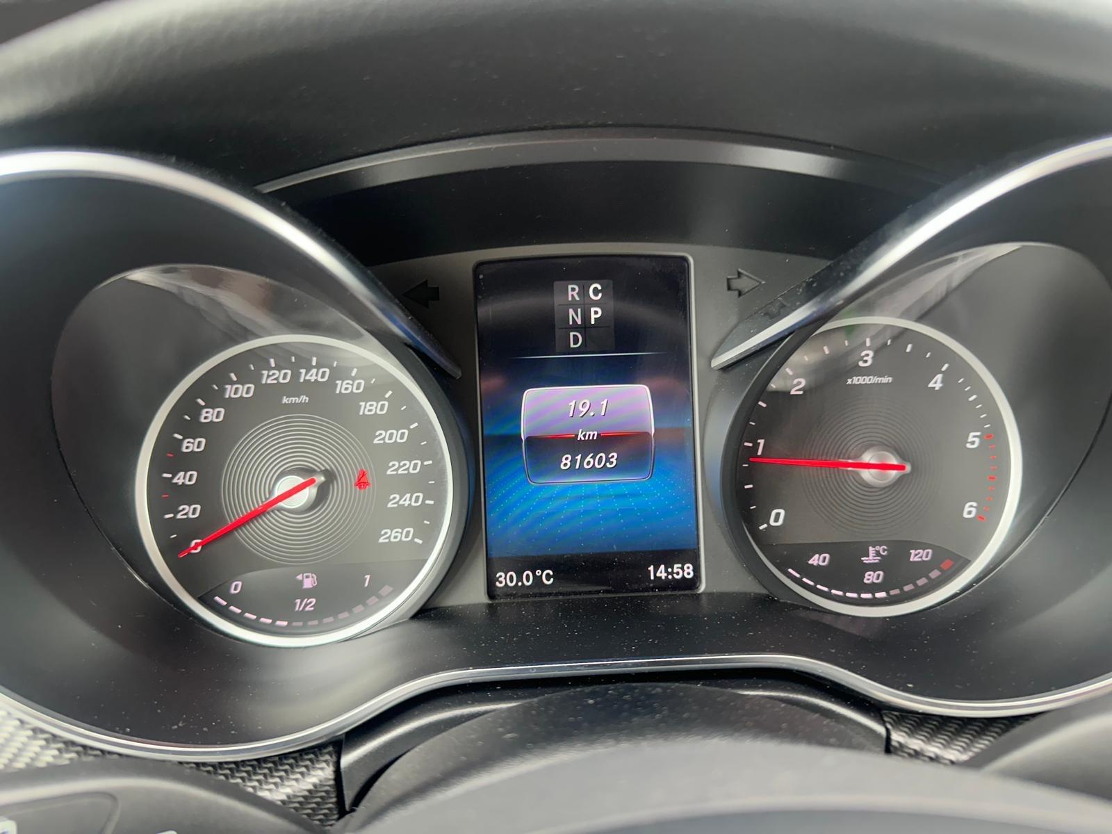 Mercedes-Benz V250 LANG AVANTG AMG-LINE PANO 7SITZ EL.TÜR 360°
