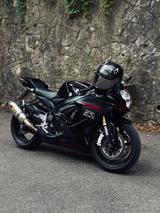 Suzuki GSX-R 750 - SUZUKI GSX R 750