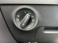 SKODA Karoq 1.5 TSI DSG Sportline PANO AHK 5 J. GAR bei Autohaus Landmann & Maier OHG