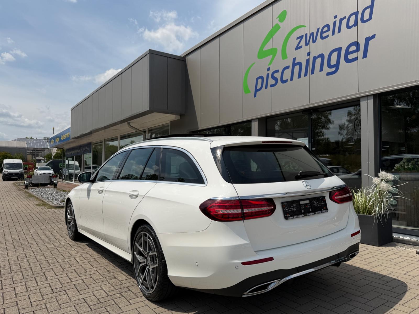 Mercedes-Benz E 220 d AMG-Line /Panoramadach/MFL