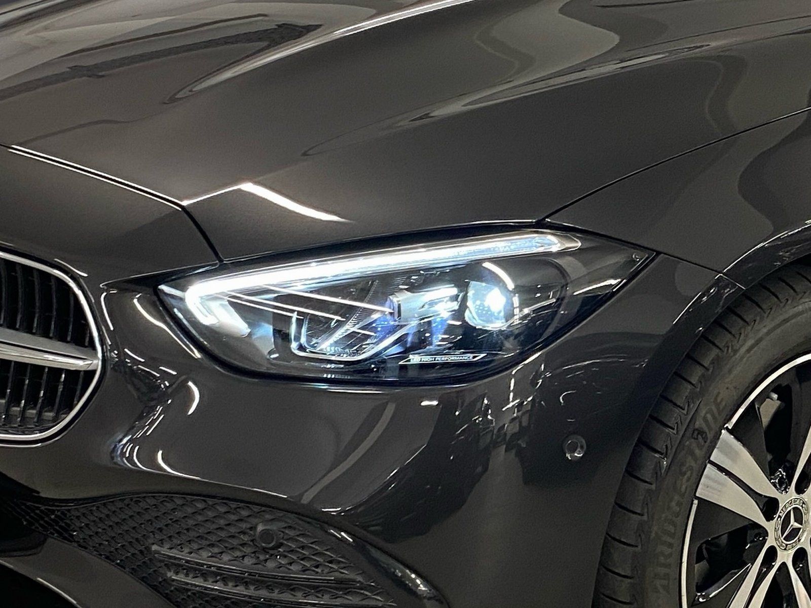 Fahrzeugabbildung Mercedes-Benz C 180 Avantgarde *360°*LED*SHZ*CarPlay*Ambiente*